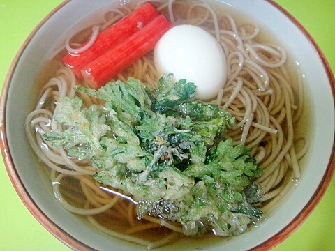 春菊天ぷらと卵の蕎麦